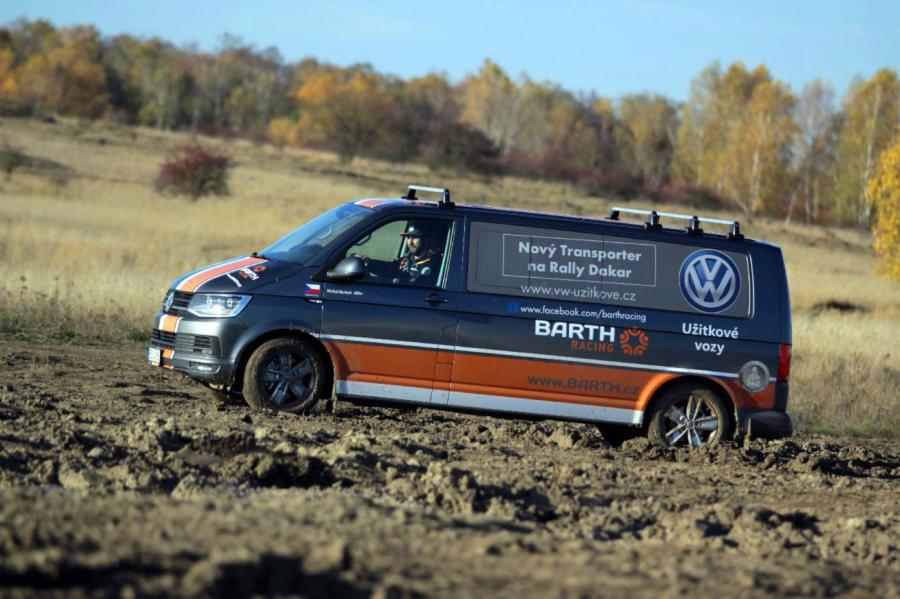  Volkswagen Transporter Rally Dakar 2016 года  (фото 6 из 8)